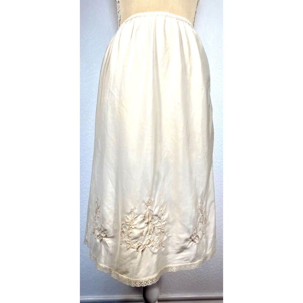 Vintage 60s 70s Art Yahn X Iris Half Slip L Madeira Embroidery ILGWU Silky Lace